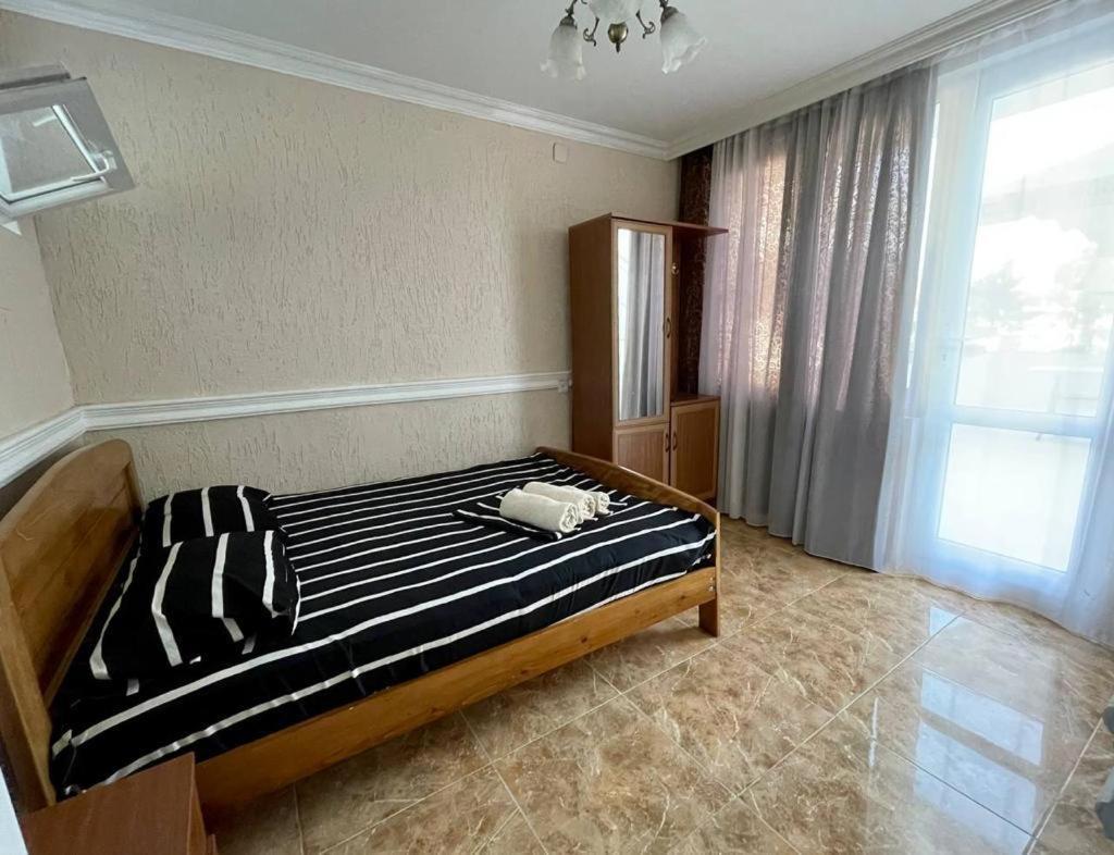 Del Mar Hotel Уреки Екстериор снимка