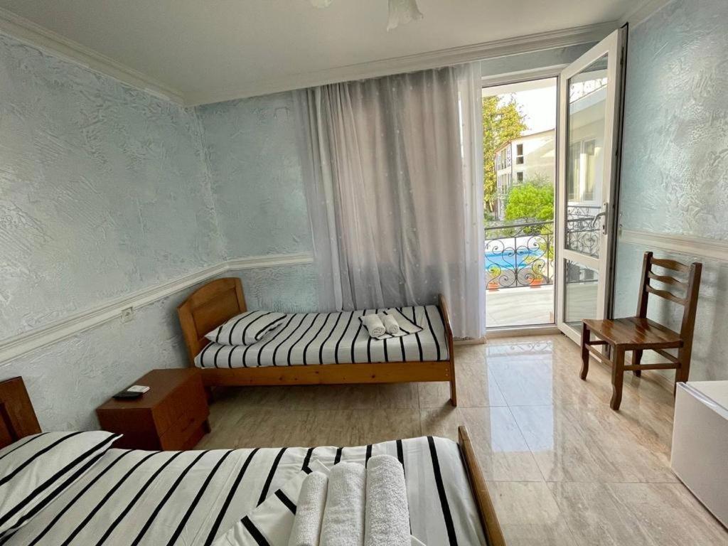Del Mar Hotel Уреки Екстериор снимка
